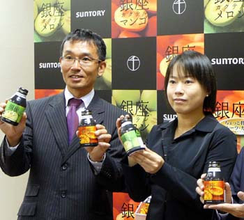 サントリーが低アルコール飲料「銀座カクテル」を発表=22日(撮影・高橋寛次)