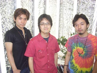 ジャンルを超えたステージを作り出すピアニストの稲本響、映画監督の奥秀太郎、タップダンサーの熊谷和徳(左から)