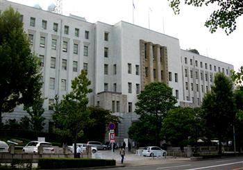ライトアップが検討されている大阪府庁本館=大阪市中央区