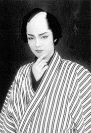 彩吹真央