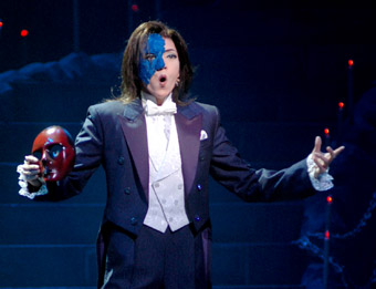 宝塚歌劇団宙組「ファントム」東京公演始まる